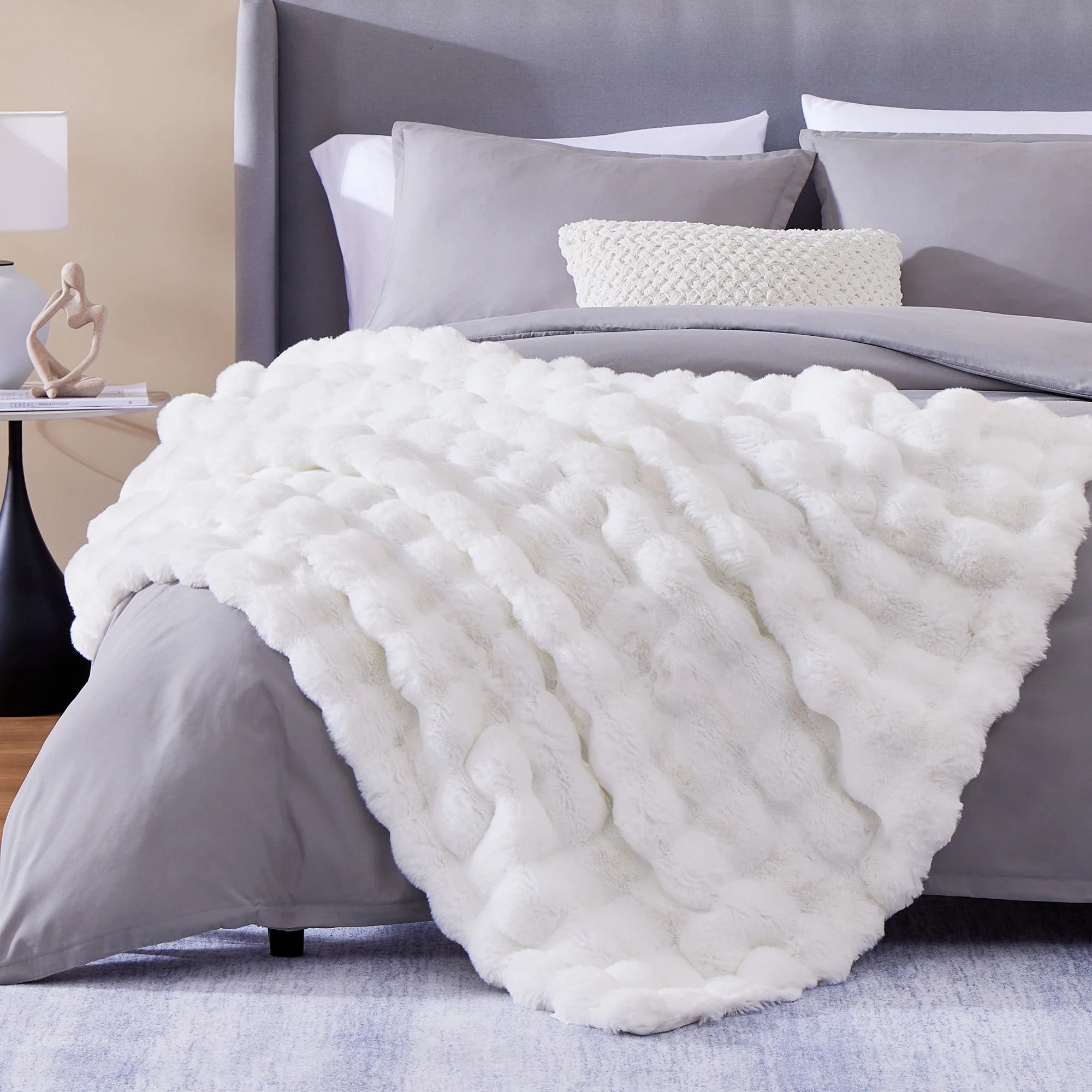 Throw Blanket for Couch Bed Fleece Flush Faux Fur Throw Blanket Back to School Room Decoration Gift 50" X 60"