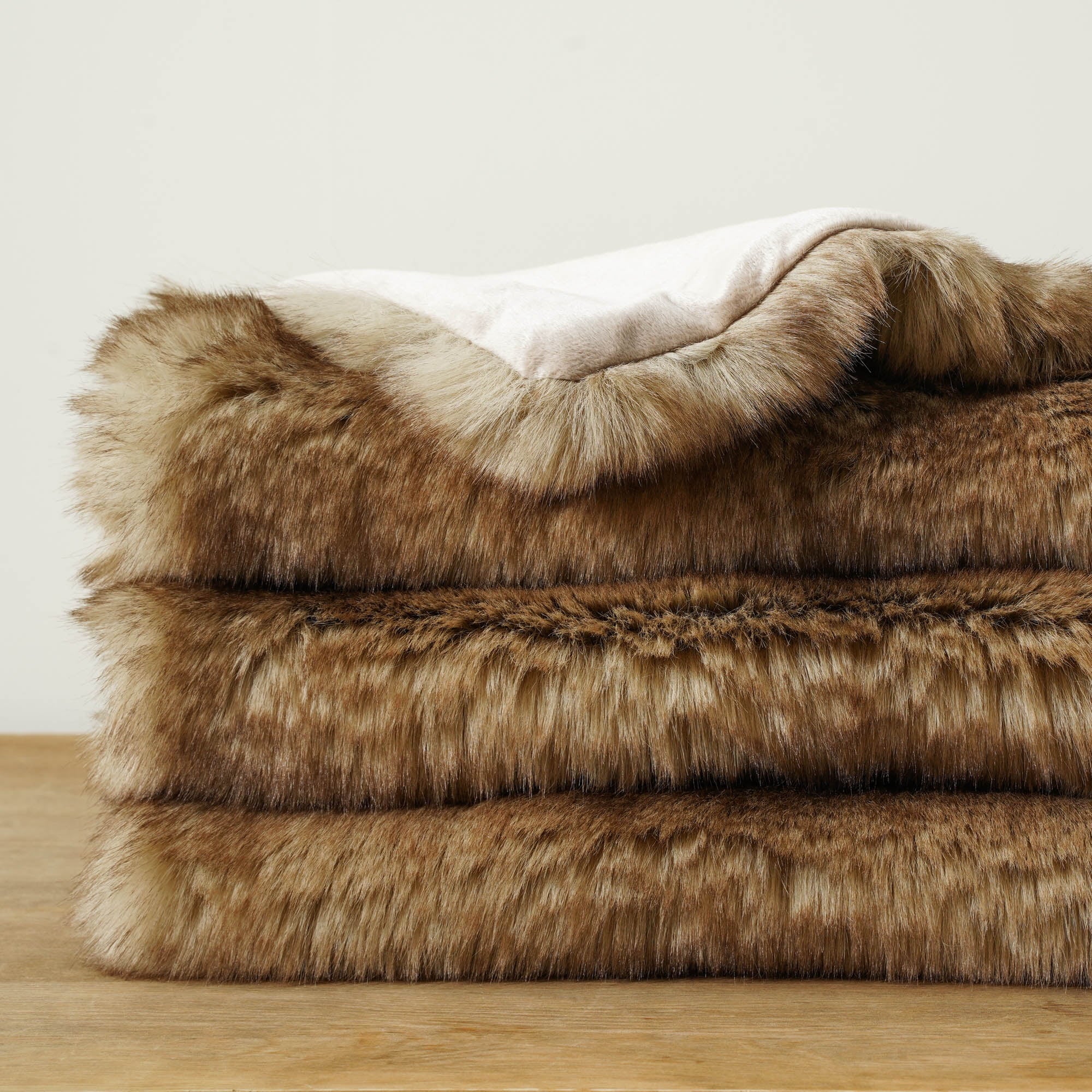 Camel Faux Fur Throw Blanket,Cozy Thick Mink Fur Blanket for Bed,Large Camel Throws,60"X80"
