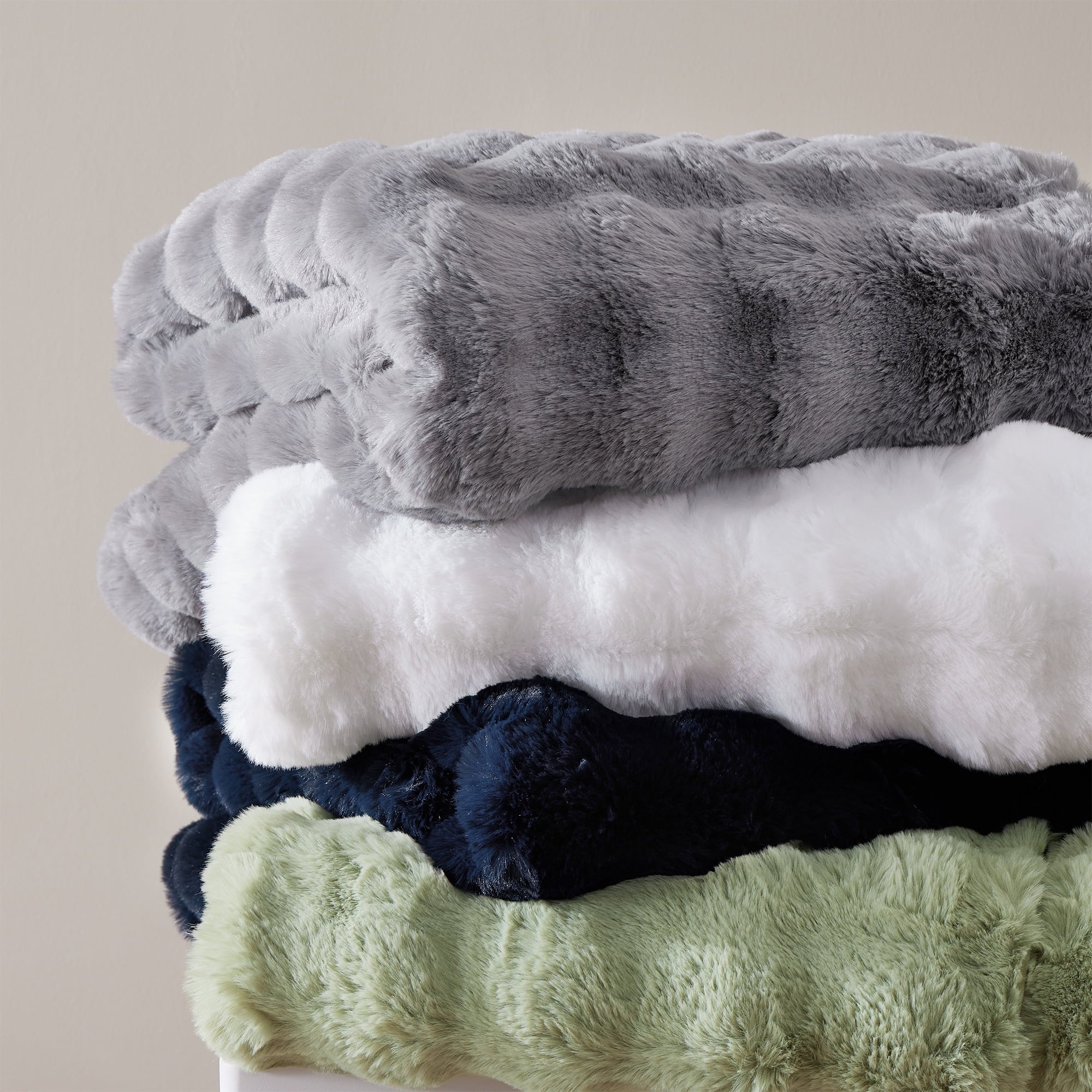 Throw Blanket for Couch Bed Fleece Flush Faux Fur Throw Blanket Back to School Room Decoration Gift 50" X 60"