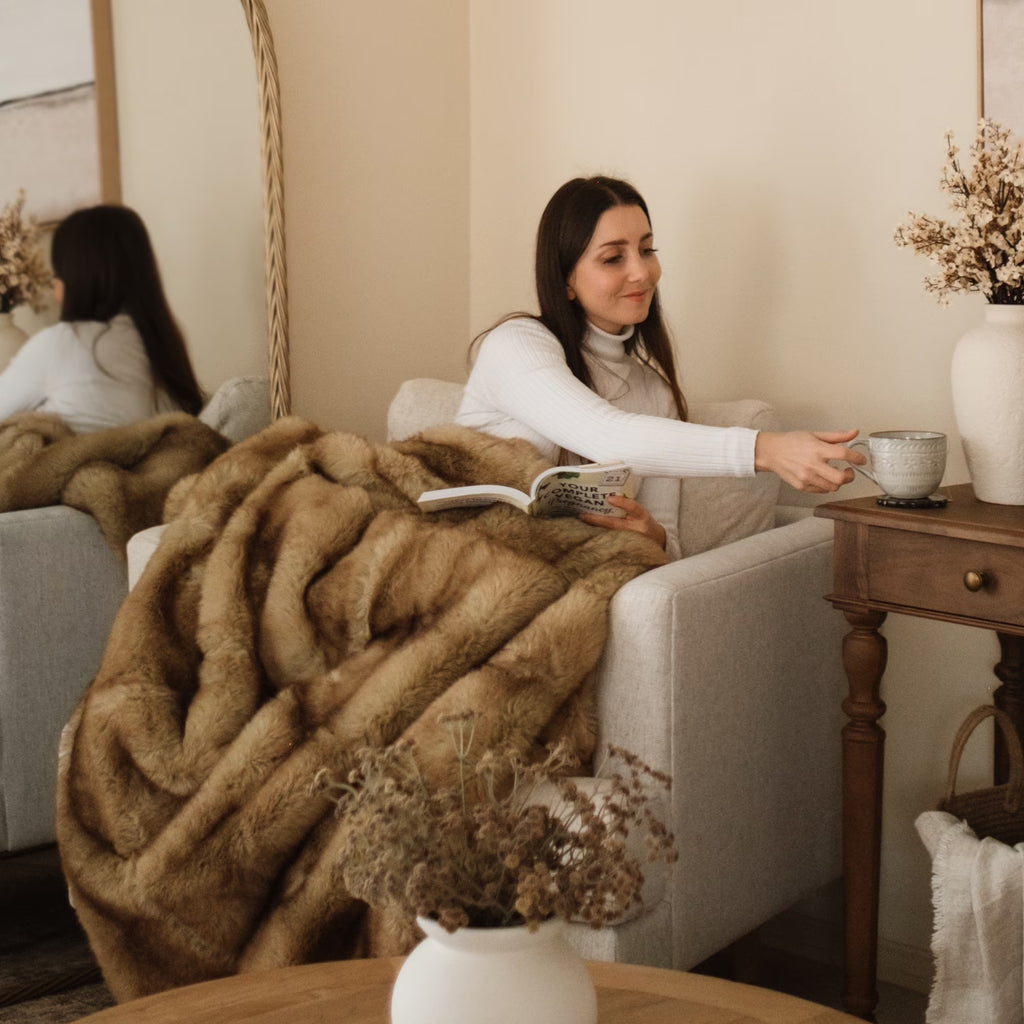 Camel Faux Fur Throw Blanket,Cozy Thick Mink Fur Blanket for Bed,Large Camel Throws,60"X80"